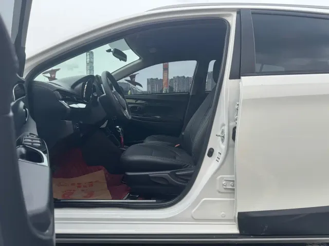 Toyota YARiS L Zhi Xuan — Фото автомобиля 9