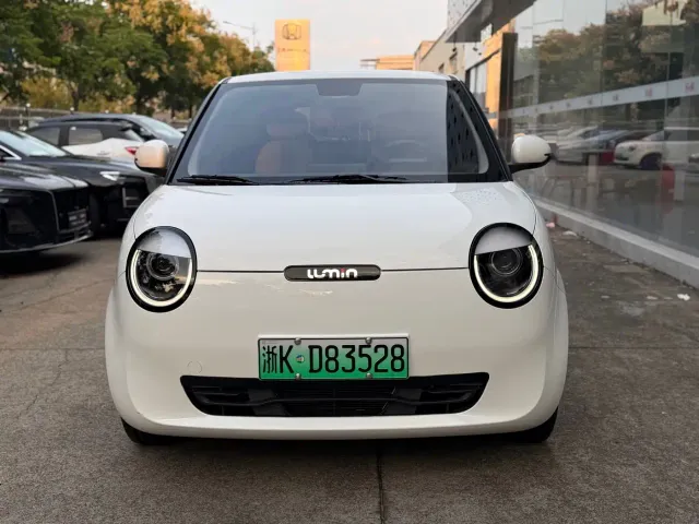 Changan Lumin — Фото автомобиля 3