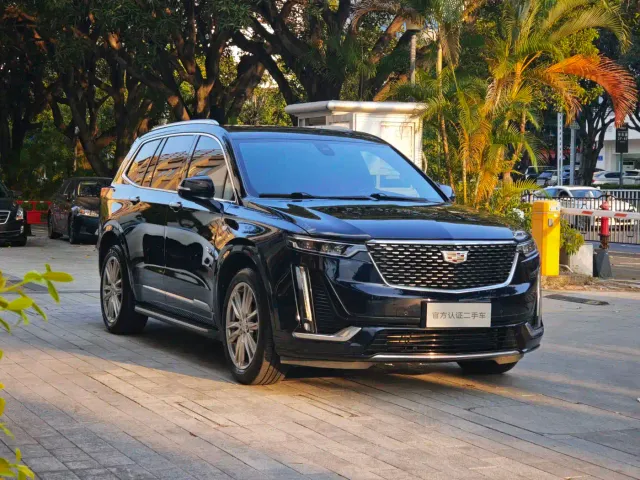 Cadillac XT6 — Фото автомобиля 3