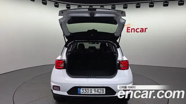 Hyundai Venue — Фото автомобиля 19