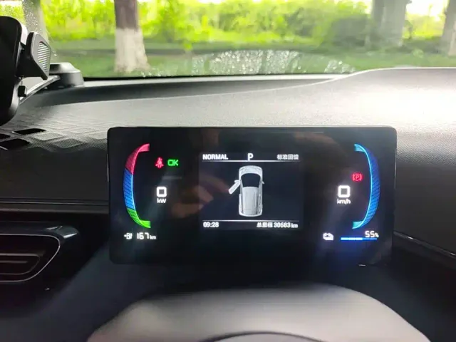 BYD Seagull 2024 Glory Edition 305km Freedom Edition — Фото автомобиля 11