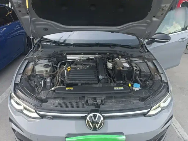 Volkswagen Golf — Фото автомобиля 19