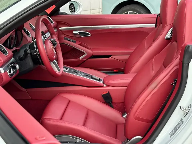 Porsche 718 — Фото автомобиля 9