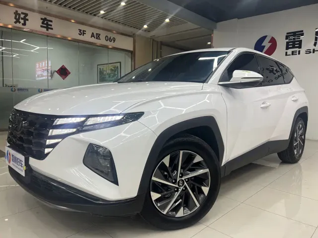 Фотография автомобиля — Hyundai Tucson