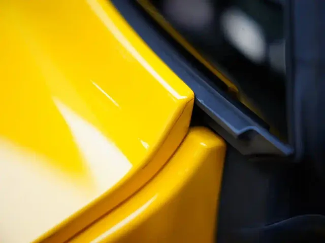 Lotus Emira — Фото автомобиля 28