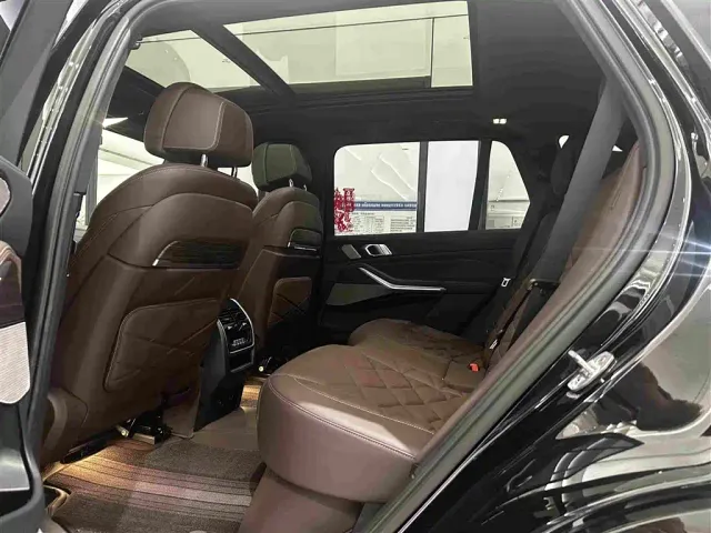 BMW X5 — Фото автомобиля 12