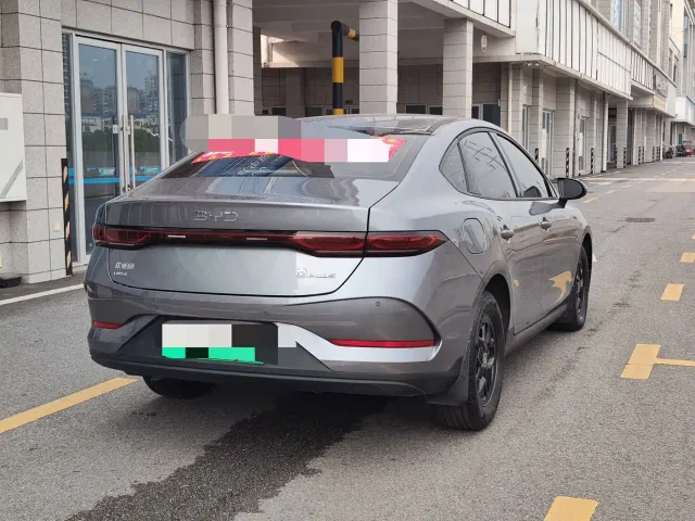 BYD Qin PLUS — Фото автомобиля 9