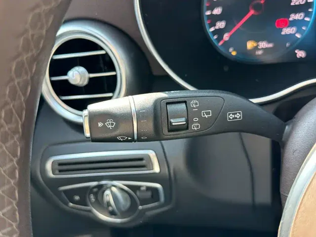 Mercedes-Benz Mercedes-Benz GLC 2021 GLC 260 L 4MATIC Sporty — Фото автомобиля 23