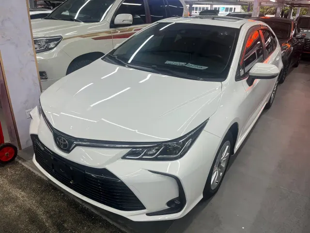 Фотография автомобиля — Toyota Corolla