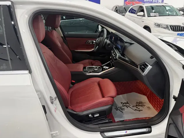 BMW BMW 3 Series 2023 320Li M Sport Package — Фото автомобиля 12