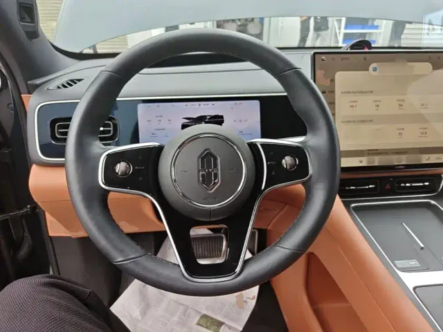 Aito M7 — Фото автомобиля 10