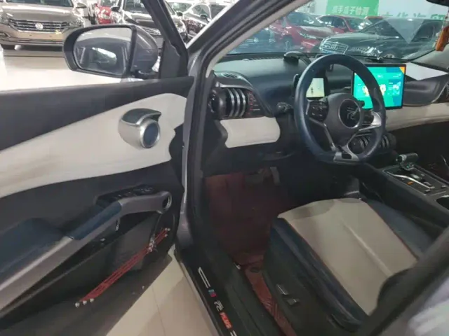 BYD Yuan PLUS — Фото автомобиля 15