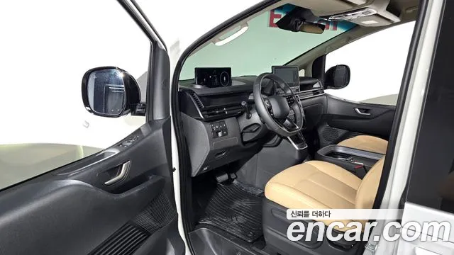 Hyundai Staria Staria (New) — Фото автомобиля 10