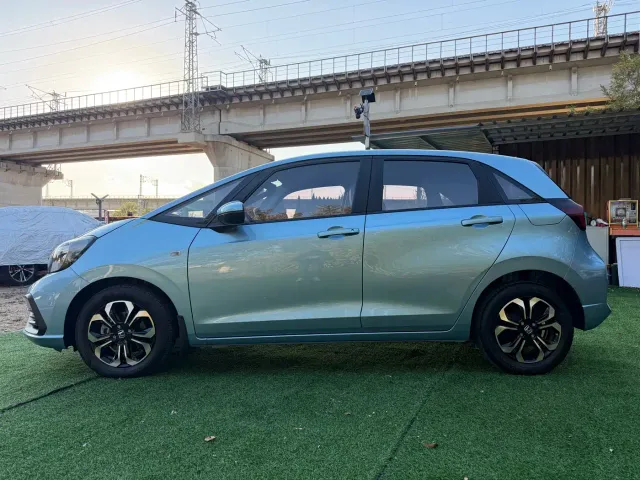 Honda Fit — Фото автомобиля 7