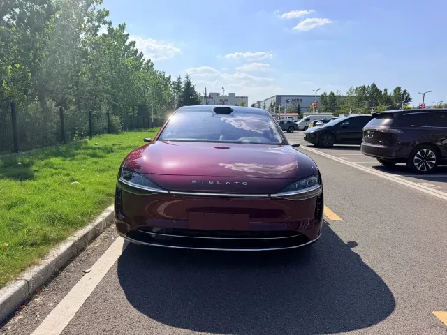 Stelato S9 — Фото автомобиля 2