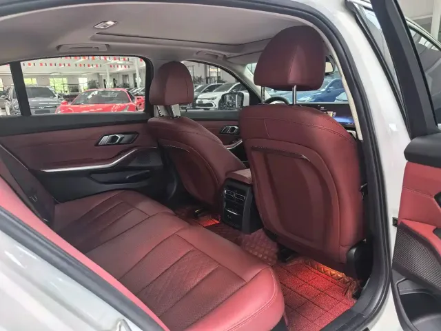 BMW 3 Series — Фото автомобиля 20