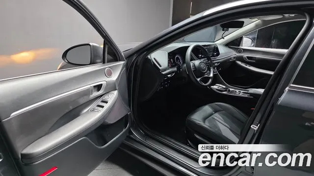 Hyundai Sonata — Фото автомобиля 15