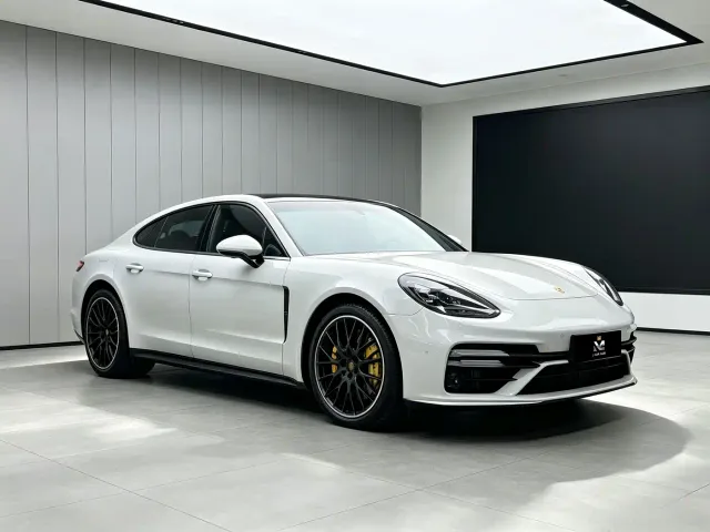 Porsche Panamera — Фото автомобиля 4