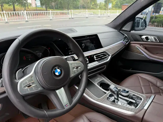 BMW X5 — Фото автомобиля 15