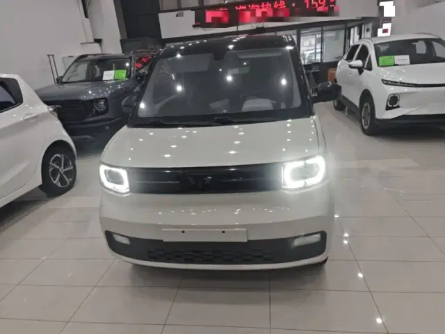Wuling Hongguang Mini EV — Фото автомобиля 2