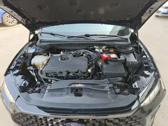Ford Mondeo — Фото автомобиля 15