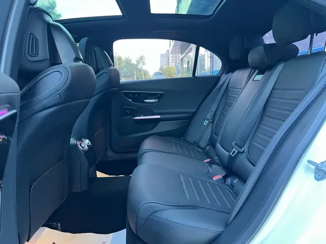 Mercedes-Benz C-Class — Фото автомобиля 10