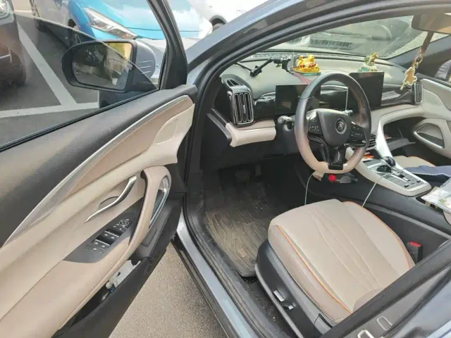 BYD Song Pro — Фото автомобиля 12