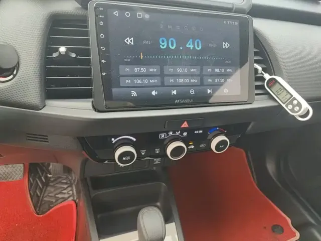 Honda Fit — Фото автомобиля 12