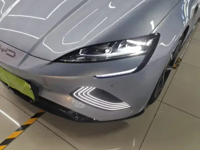 BYD Seal — Фото автомобиля 23