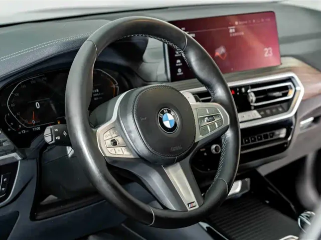 BMW X3 — Фото автомобиля 11
