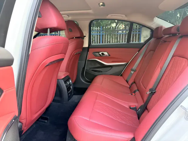 BMW 3 Series — Фото автомобиля 5