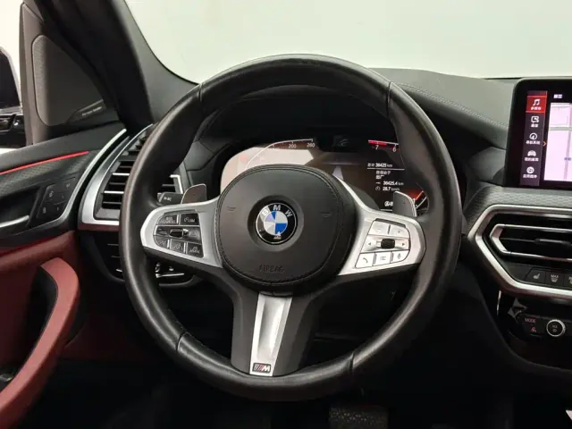 BMW X3 — Фото автомобиля 12