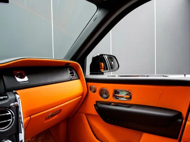 Rolls-Royce Cullinan — Фото автомобиля 22