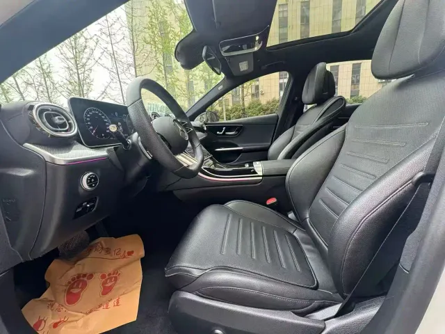 Mercedes-Benz C-Class — Фото автомобиля 4