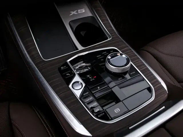 BMW X5 — Фото автомобиля 10