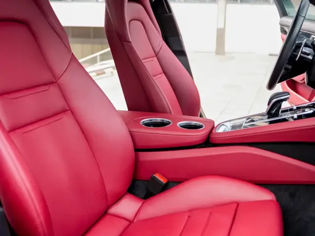 Porsche Panamera — Фото автомобиля 9