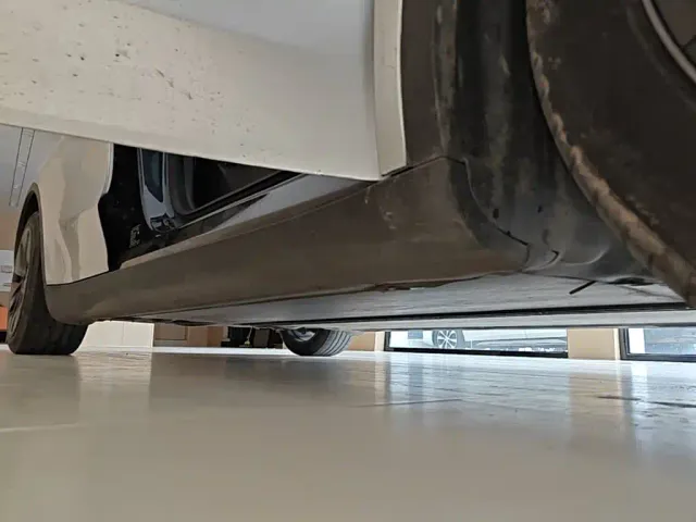 Tesla Model Y — Фото автомобиля 20