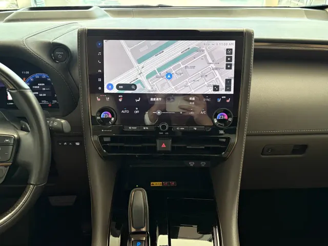 Toyota Alphard — Фото автомобиля 9