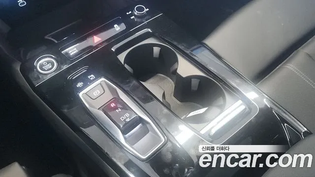 Audi A6 e-tron — Фото автомобиля 8