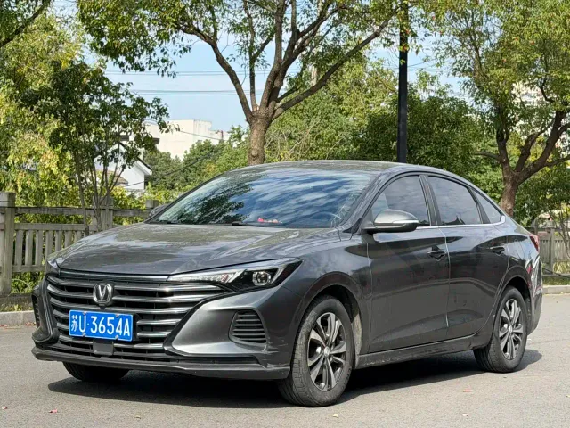 Фотография автомобиля — Changan Eado