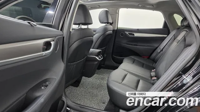 Hyundai Grandeur — Фото автомобиля 12