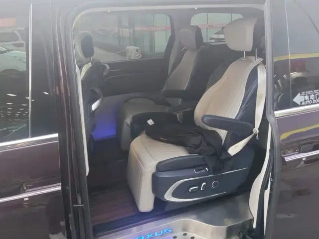 Maxus G90 — Фото автомобиля 11