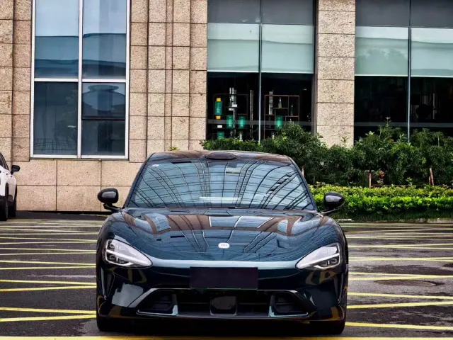 Xiaomi SU7 — Фото автомобиля 2