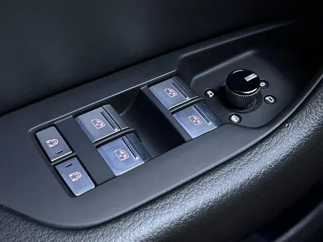 Audi A6L — Фото автомобиля 14