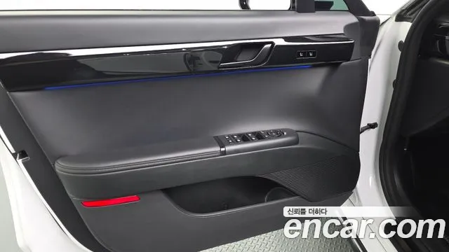 Hyundai Grandeur GN7 — Фото автомобиля 13