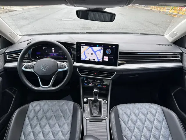 Volkswagen Sagitar — Фото автомобиля 11