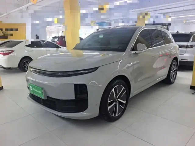 Фотография автомобиля — Li Auto L6