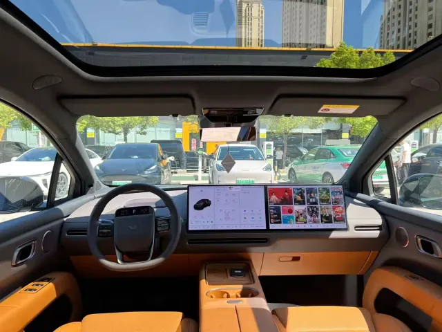 Li Auto i6 — Фото автомобиля 4