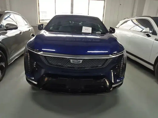 Cadillac Optiq — Фото автомобиля 2