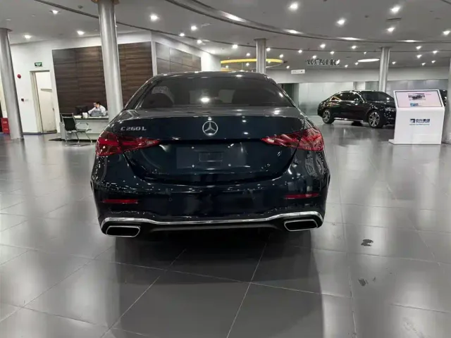 Mercedes-Benz C-Class — Фото автомобиля 19
